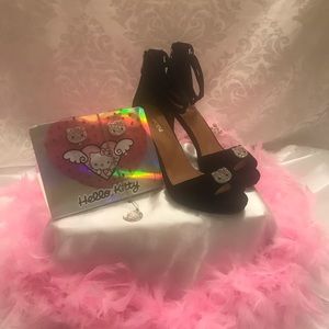 Adorable 🍭custom hello kitty crystal heels 💕earrings and Sanrio necklace set💕